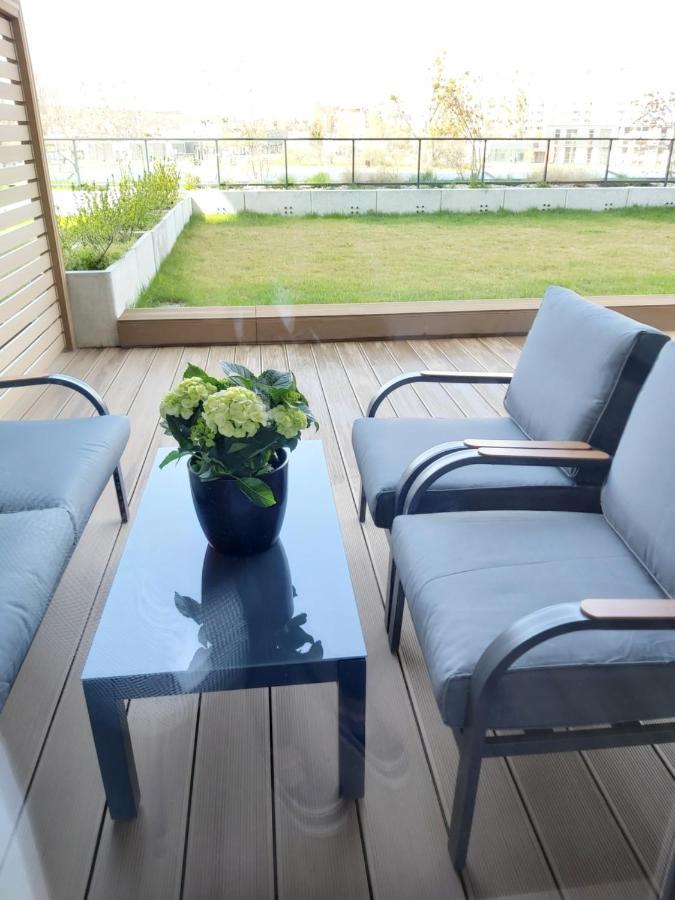 Apartament 150 Zaspa Vvita Z Prywatnym Ogrodem I Tarasem Gdansk Exterior photo